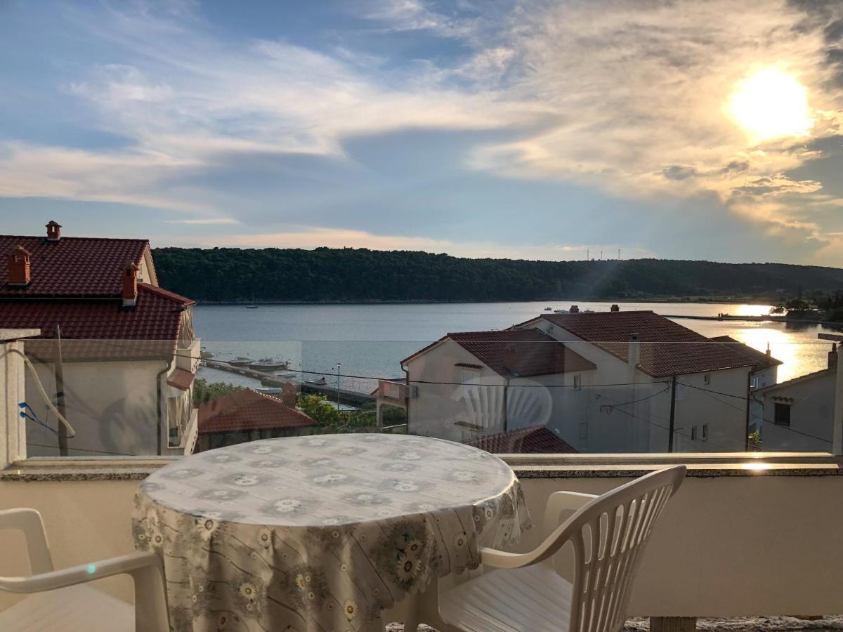Apartments Palit Rab Экстерьер фото